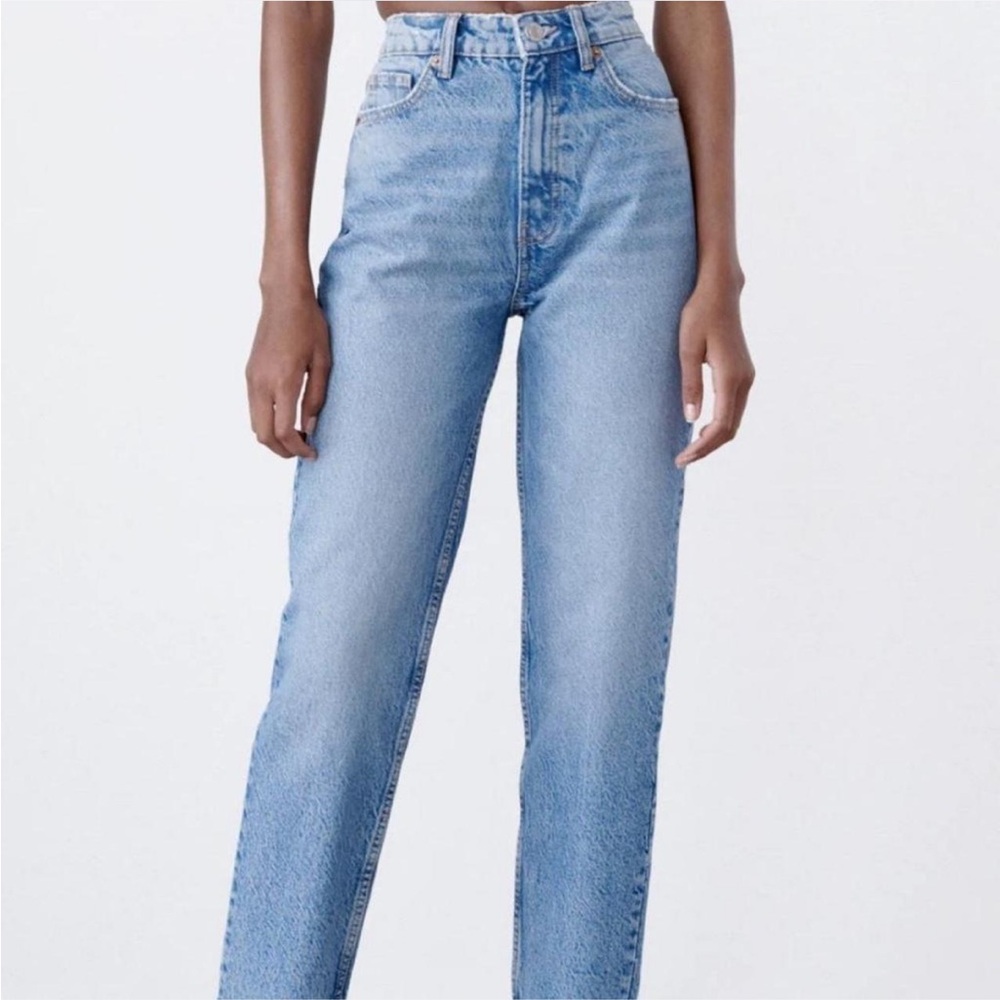 Zara Mom Jeans Light Wash 100% Cotton Size 6
